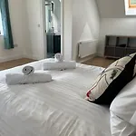 5-bed House Near Dom wakacyjny