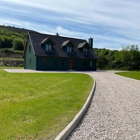 펜션 5-bed House Near