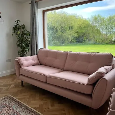 5-bed House Near Feriehus Rathmullan