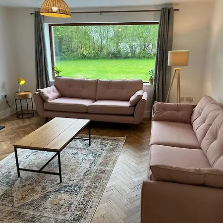 5-bed House Near * Rathmullan