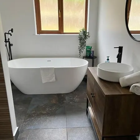 5-bed House Near Feriehus *